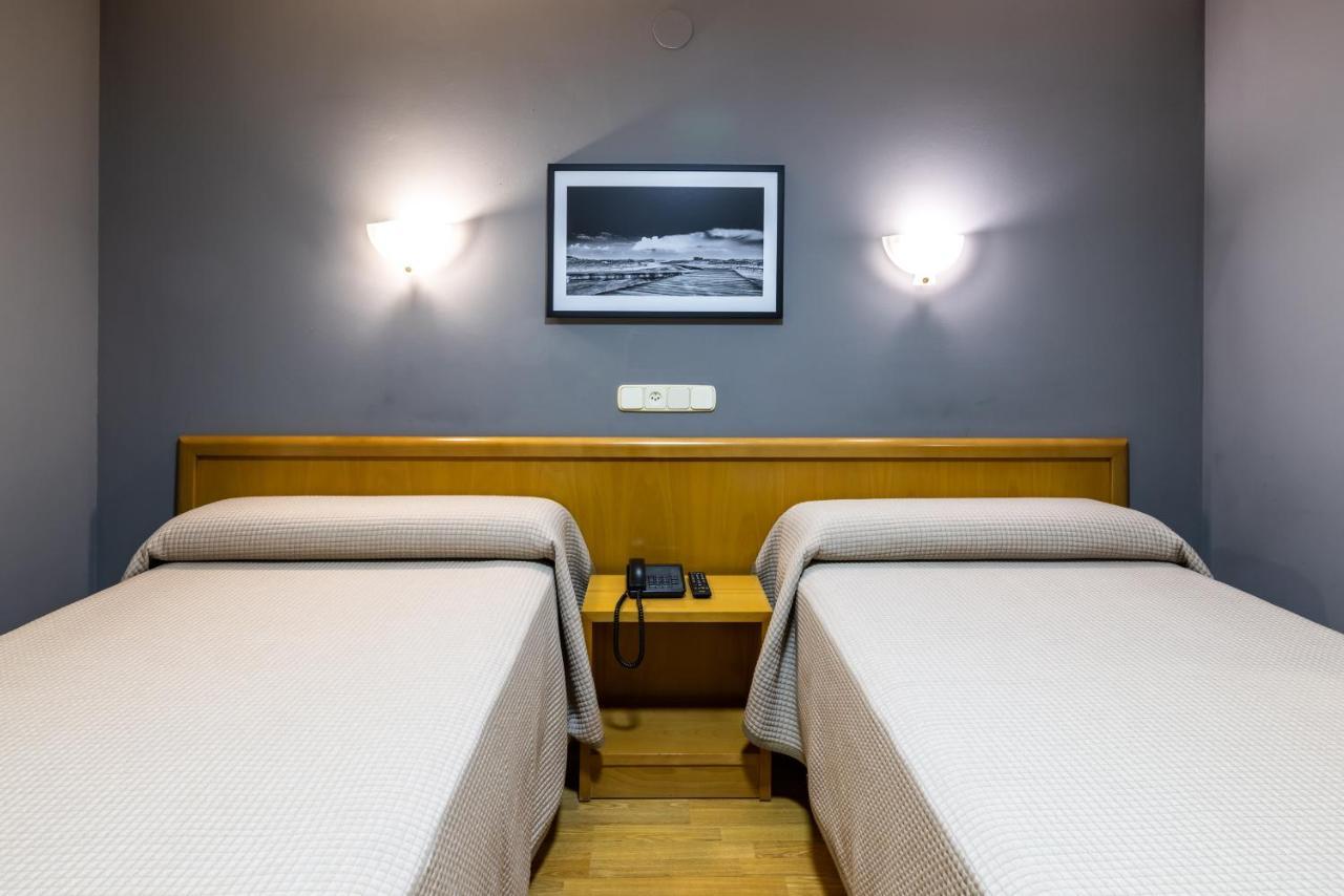 Hotel Europa Arteixo Bagian luar foto
