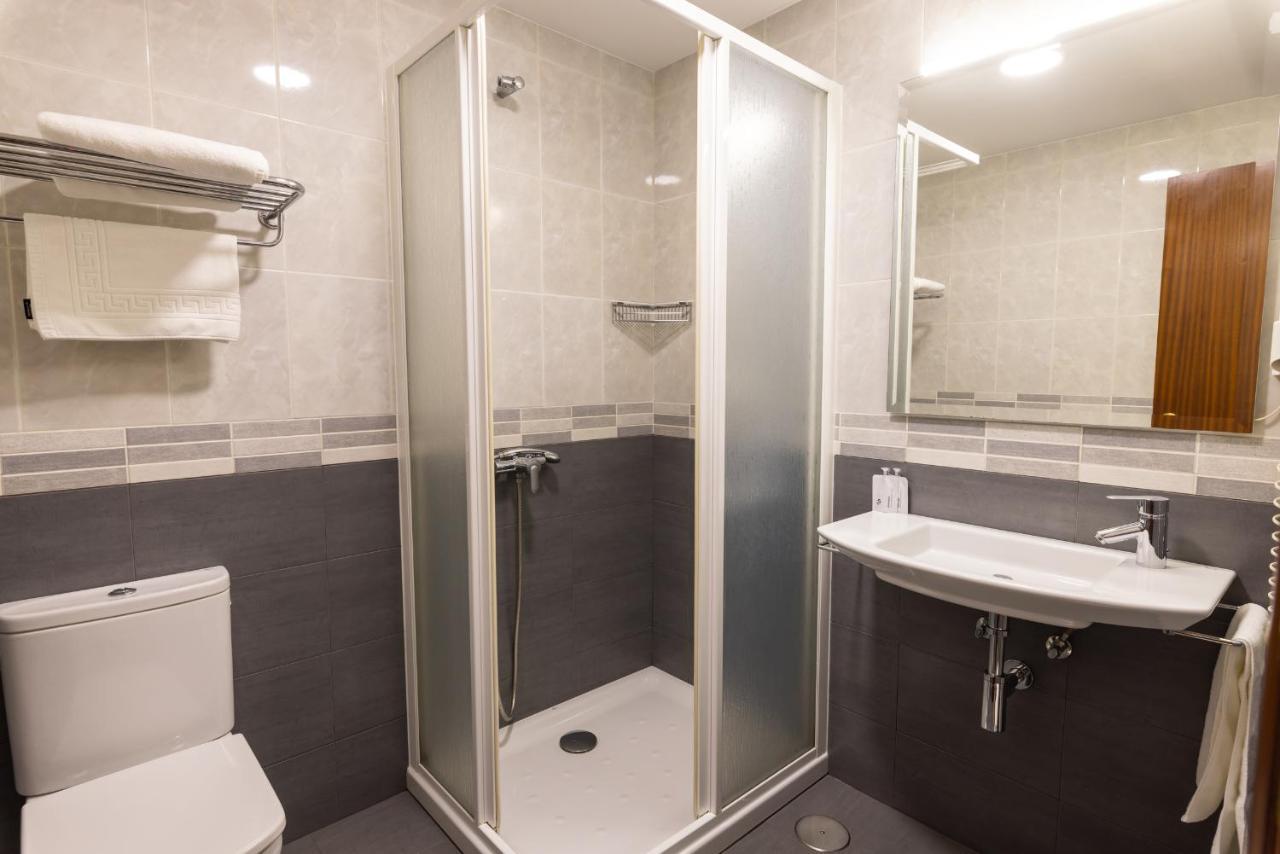 Hotel Europa Arteixo Bagian luar foto