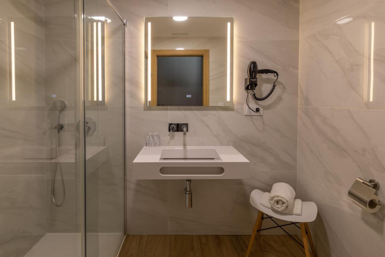 Hotel Europa Arteixo Bagian luar foto