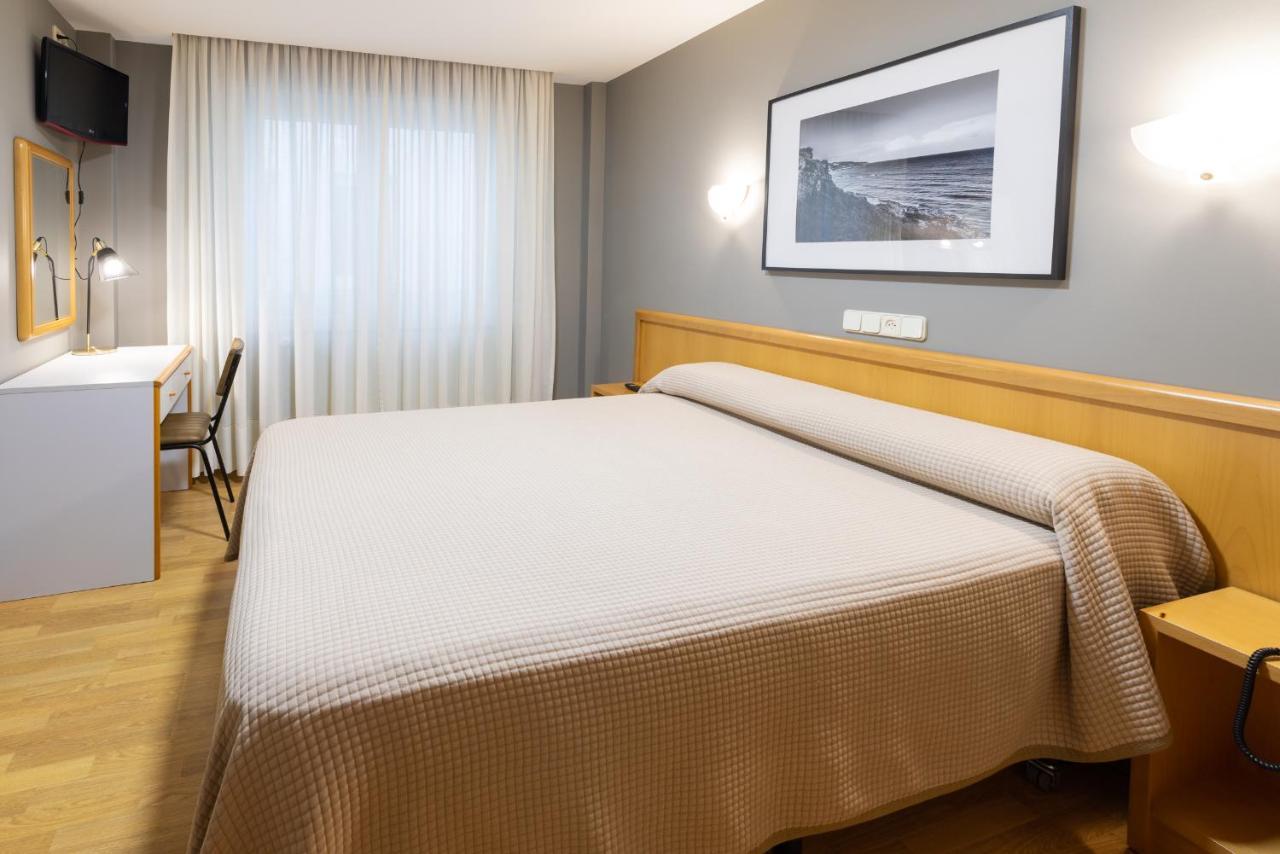 Hotel Europa Arteixo Bagian luar foto