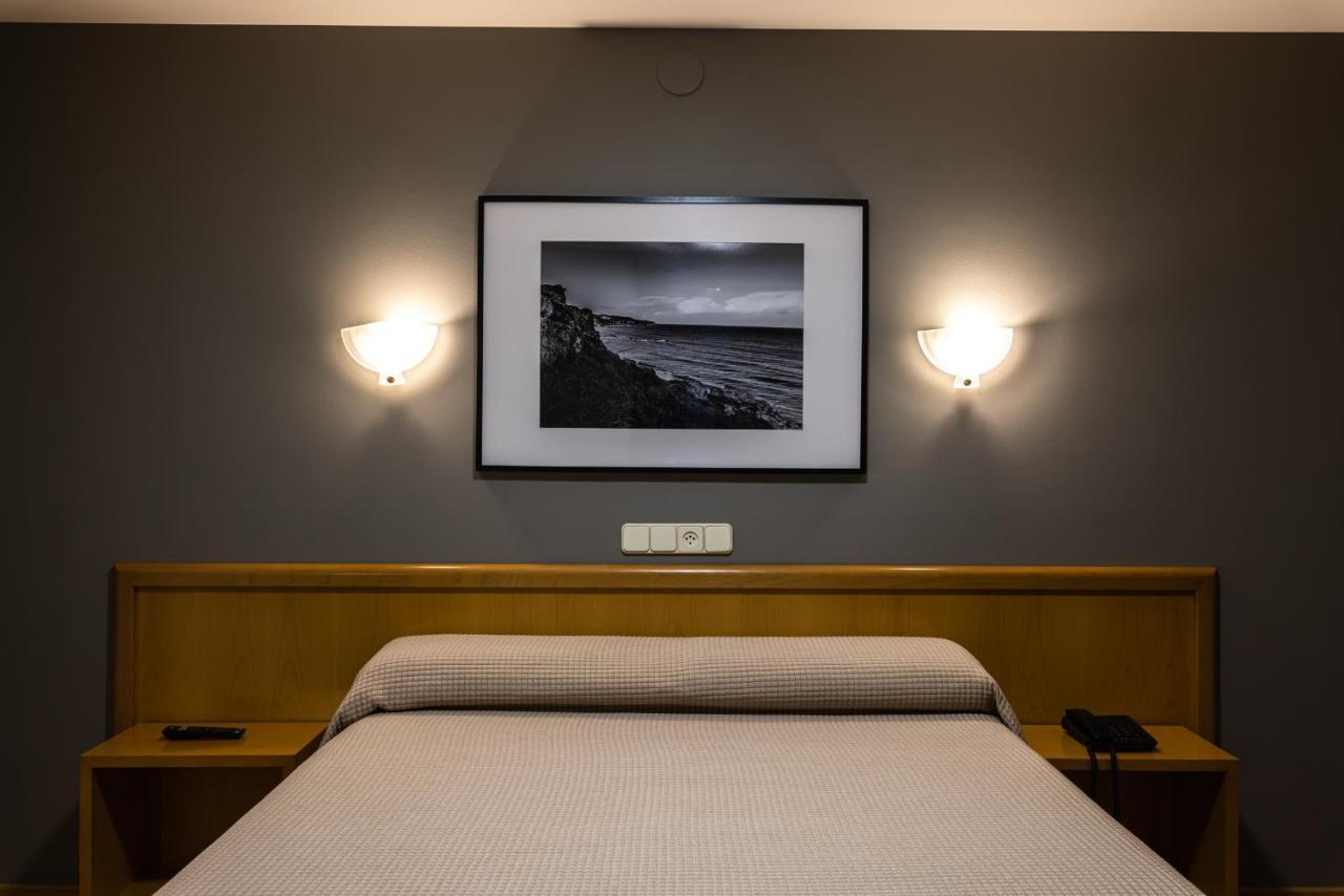 Hotel Europa Arteixo Bagian luar foto