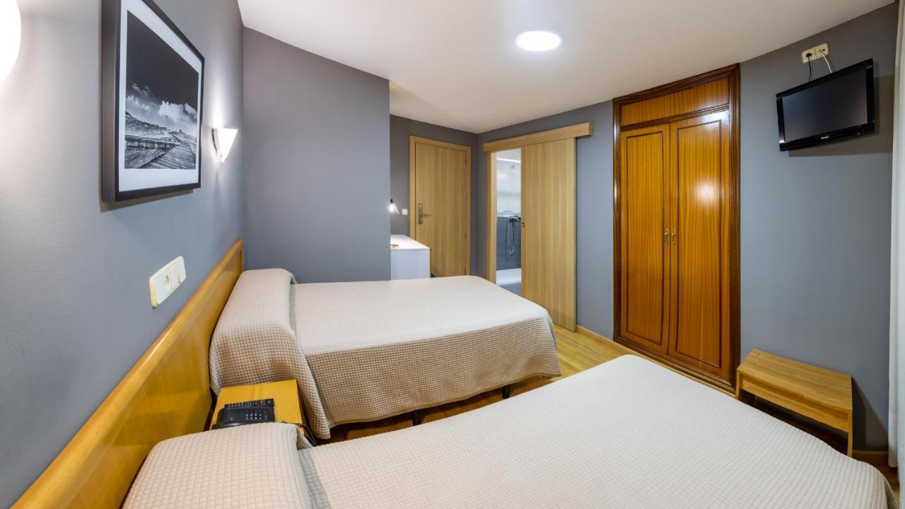 Hotel Europa Arteixo Bagian luar foto