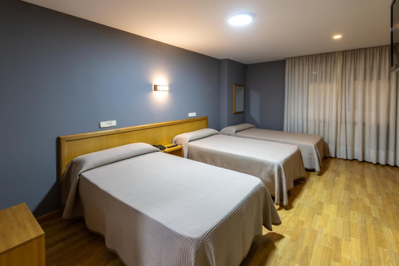 Hotel Europa Arteixo Bagian luar foto