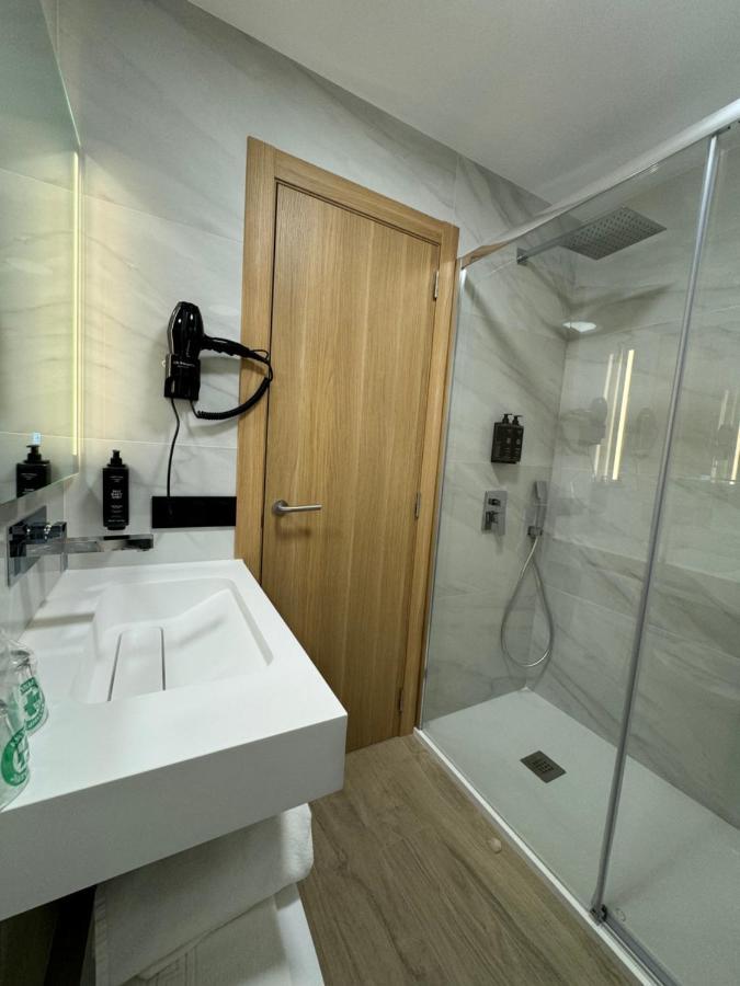 Hotel Europa Arteixo Bagian luar foto