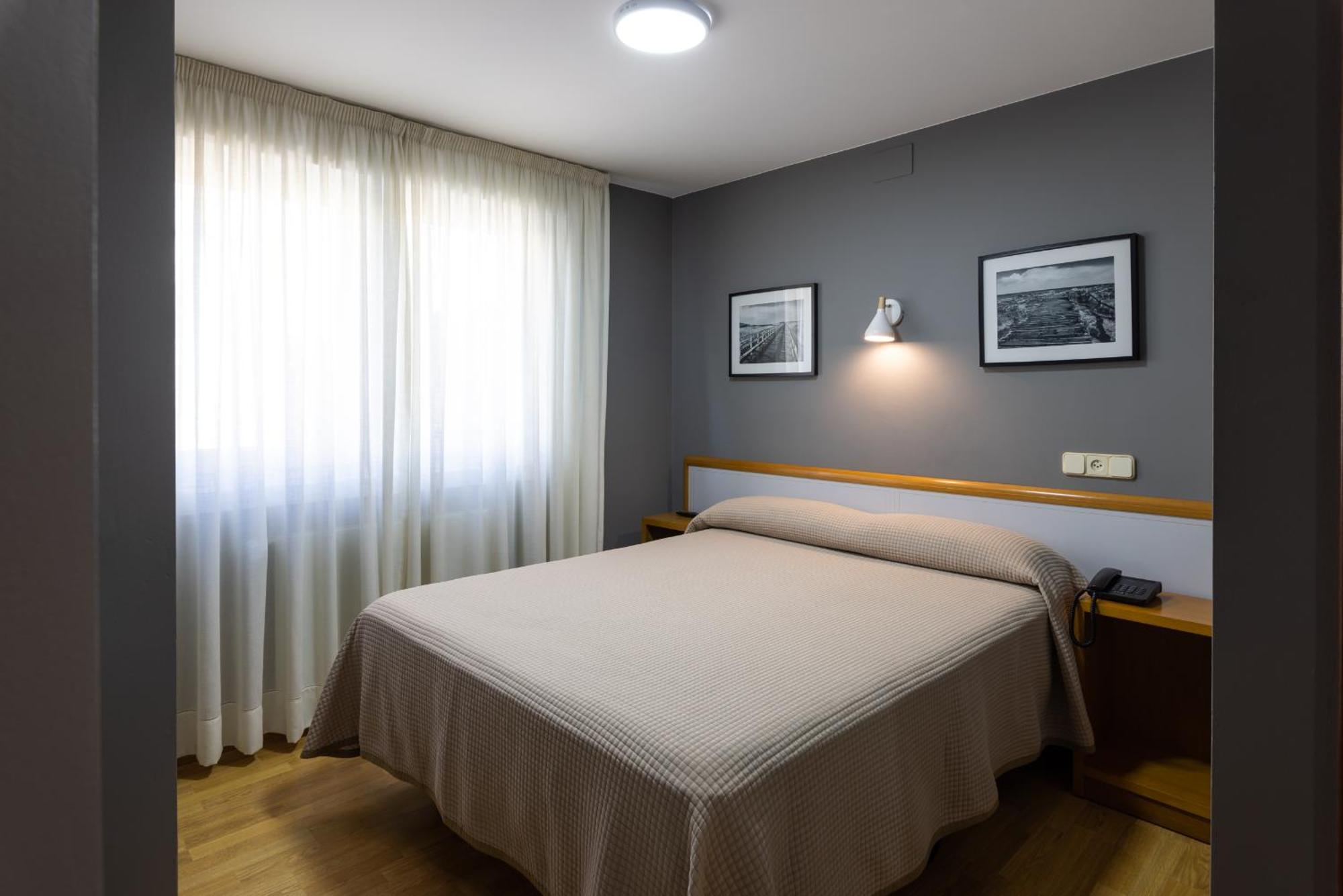 Hotel Europa Arteixo Bagian luar foto